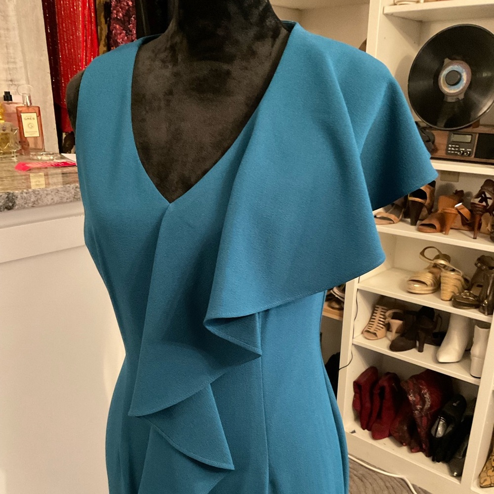 Jessica Howard size 8 elegant slimming evening gown
